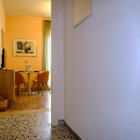 La Golden View Apartment *